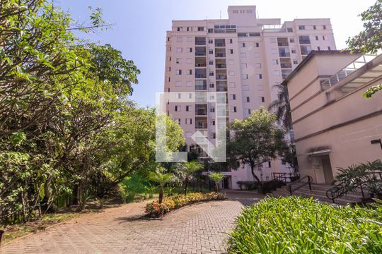 Área comum de apartamento para alugar com 3 quartos, 119m² em Vila Ivone, São Paulo