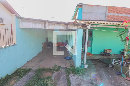 Garagem de casa à venda com 4 quartos, 120m² em Duque de Caxias, São Leopoldo