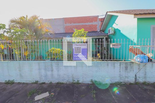 Fachada de casa à venda com 4 quartos, 120m² em Duque de Caxias, São Leopoldo