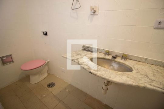 Banheiro de casa à venda com 3 quartos, 90m² em Várzea da Barra Funda, São Paulo