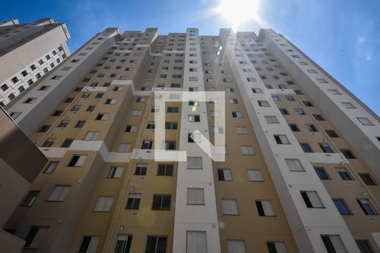 Fachada de apartamento à venda com 2 quartos, 43m² em Vila Plana, São Paulo