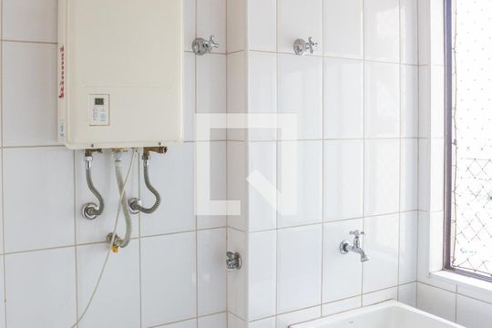 Área de Serviço de apartamento para alugar com 3 quartos, 87m² em Vila Romana, São Paulo
