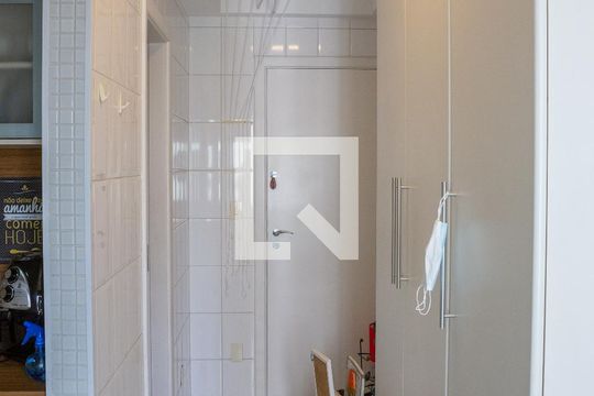 Área de Serviço de apartamento para alugar com 3 quartos, 87m² em Vila Romana, São Paulo
