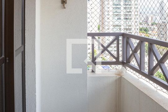 Sacada de apartamento para alugar com 3 quartos, 87m² em Vila Romana, São Paulo