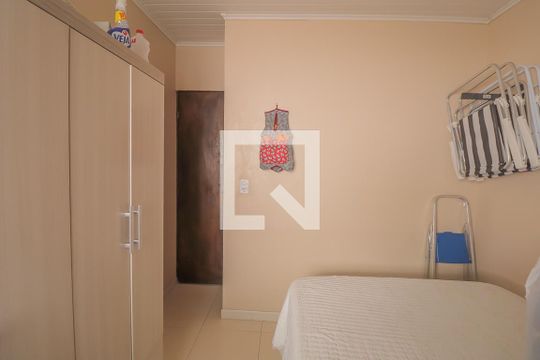 Quarto 2 de casa à venda com 4 quartos, 140m² em Santos Dumont, São Leopoldo