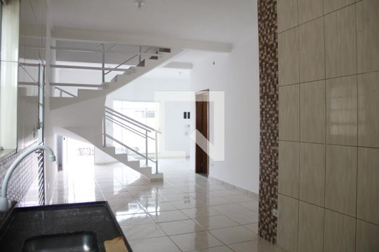 Cozinha de casa para alugar com 3 quartos, 150m² em Jardim Quaresmeira, Suzano