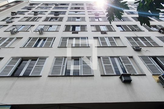 Fachada de apartamento à venda com 1 quarto, 68m² em Tijuca, Rio de Janeiro
