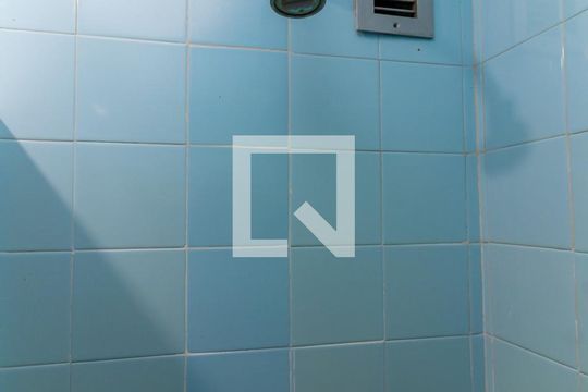 Banheiro da Suíte - Chuveiro a Gás de apartamento para alugar com 3 quartos, 80m² em Todos Os Santos, Rio de Janeiro
