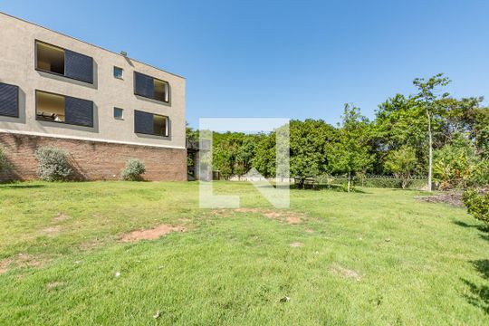 Quintal de casa à venda com 3 quartos, 336m² em Pau Pombo, Nova Lima