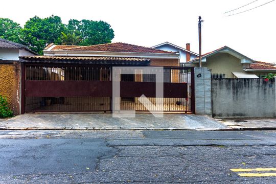 Fachada da Casa de casa à venda com 3 quartos, 186m² em Caxingui, São Paulo