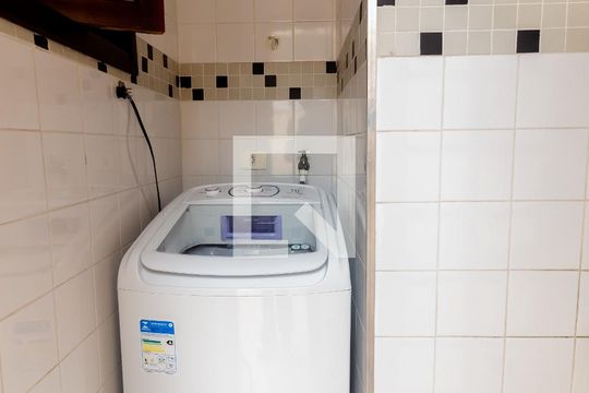 Área de Serviço de casa à venda com 3 quartos, 186m² em Caxingui, São Paulo