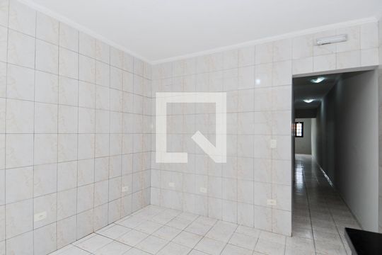 Cozinha de casa para alugar com 2 quartos, 120m² em Vila Nova Bonsucesso, Guarulhos