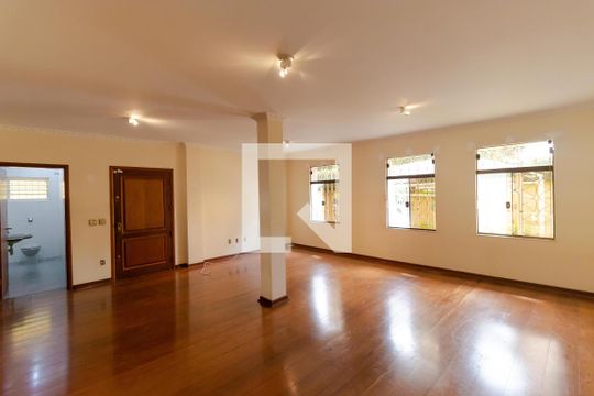 Salas de casa à venda com 4 quartos, 465m² em Jardim Guarani, Campinas