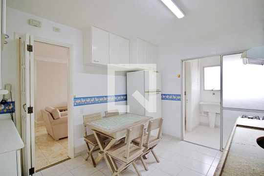 Cozinha de apartamento para alugar com 3 quartos, 110m² em Vila Andrade, São Paulo