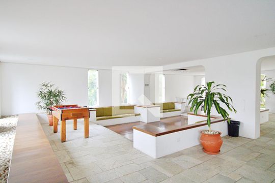 Área comum de apartamento para alugar com 3 quartos, 110m² em Vila Andrade, São Paulo