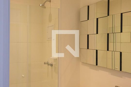 Banheiro de kitnet/studio à venda com 1 quarto, 37m² em Jardim do Mar, São Bernardo do Campo