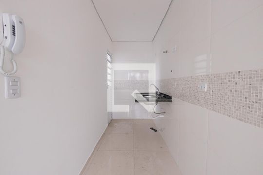 Cozinha de apartamento para alugar com 2 quartos, 40m² em Penha de França, São Paulo