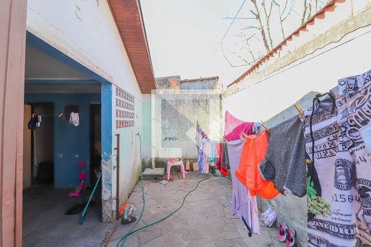Área externa de casa à venda com 4 quartos, 130m² em Campina, São Leopoldo