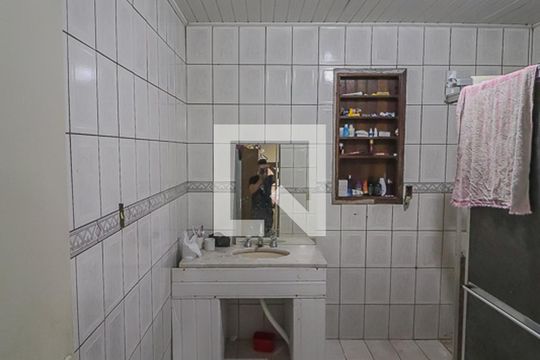 Banheiro do Quarto 1 de casa à venda com 4 quartos, 130m² em Campina, São Leopoldo