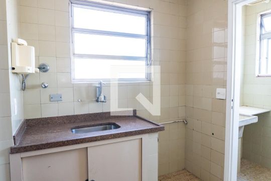 Cozinha de apartamento à venda com 2 quartos, 550m² em Vila Guarani (z Sul), São Paulo