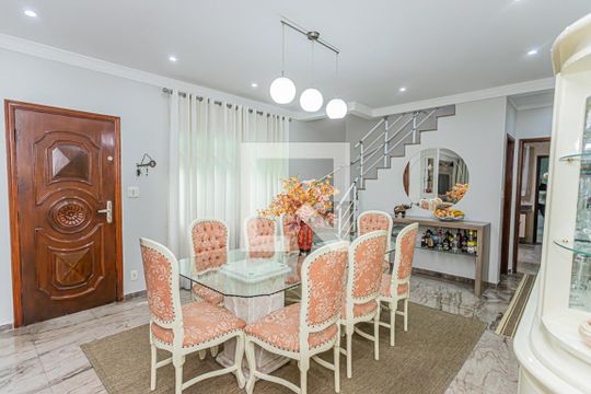 Sala de Jantar de casa à venda com 3 quartos, 235m² em Vila Pereira Barreto, São Paulo