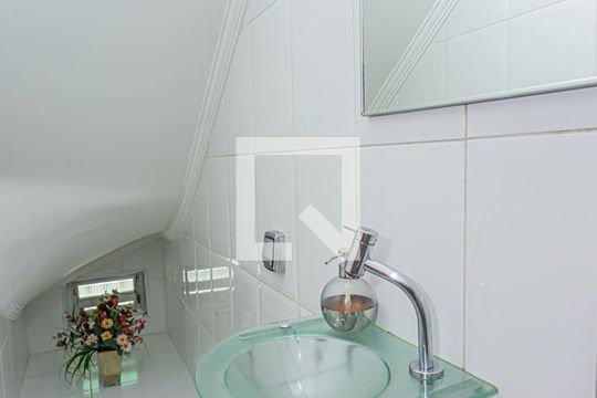 Lavabo de casa à venda com 3 quartos, 235m² em Vila Pereira Barreto, São Paulo