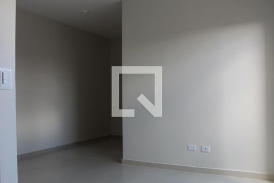 Sala de apartamento à venda com 2 quartos, 60m² em Jardim Itapemirim, São Paulo
