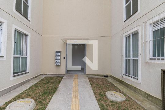 Entrada de apartamento à venda com 2 quartos, 40m² em Protásio Alves, Porto Alegre