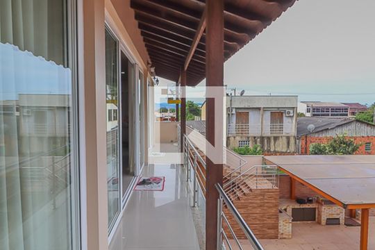 Sacada de casa à venda com 2 quartos, 93m² em Feitoria, São Leopoldo