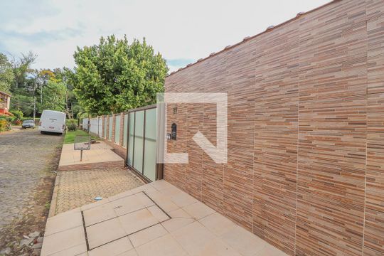 Fachada de casa à venda com 2 quartos, 93m² em Feitoria, São Leopoldo