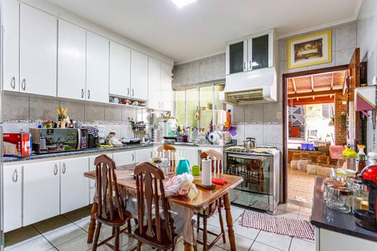 Cozinha de casa à venda com 3 quartos, 240m² em Vila Humaitá, Santo André