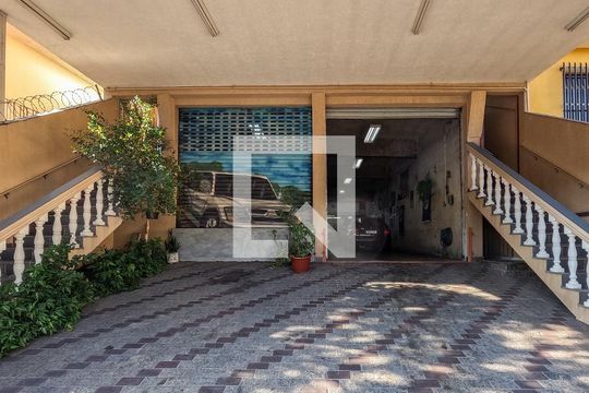 Área comum de casa à venda com 4 quartos, 400m² em Vila União(zona Norte), São Paulo