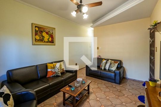 Sala de casa à venda com 4 quartos, 400m² em Vila União(zona Norte), São Paulo