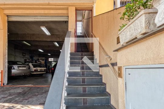 Área comum de casa à venda com 4 quartos, 400m² em Vila União(zona Norte), São Paulo