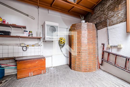 Área de serviço de casa para alugar com 2 quartos, 110m² em Vila Madalena, São Paulo