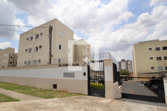 Fachada de apartamento para alugar com 2 quartos, 50m² em Lopes de Oliveira, Sorocaba