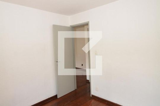 Quarto 1 de apartamento para alugar com 2 quartos, 53m² em Jardim Sulacap, Rio de Janeiro