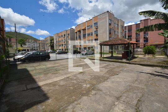 Área comum de apartamento para alugar com 2 quartos, 53m² em Jardim Sulacap, Rio de Janeiro
