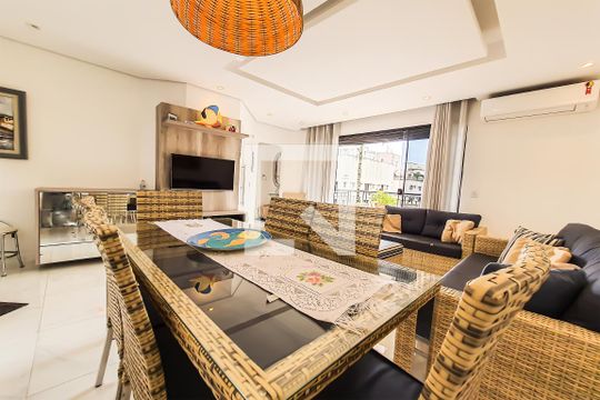 Apartamento para alugar com 5 quartos, 171m² em Balneario Guarujá, Guarujá