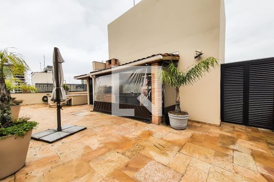 Quintal da Cobertura  de apartamento para alugar com 5 quartos, 171m² em Balneario Guarujá, Guarujá