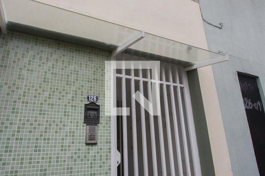 Fachada de apartamento para alugar com 1 quarto, 40m² em Jardim Casablanca, São Paulo