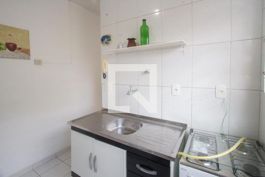 Cozinha de apartamento para alugar com 1 quarto, 40m² em Jardim Casablanca, São Paulo