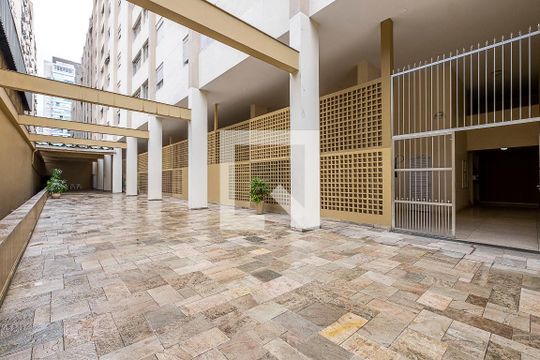 Área comum de apartamento para alugar com 2 quartos, 65m² em Pinheiros, São Paulo