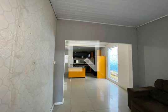 Sala de casa à venda com 2 quartos, 175m² em Vicentina, São Leopoldo