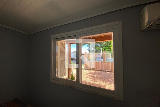 Janela da Suíte de casa à venda com 2 quartos, 175m² em Vicentina, São Leopoldo