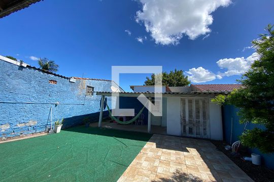 Área Externa de casa à venda com 2 quartos, 175m² em Vicentina, São Leopoldo