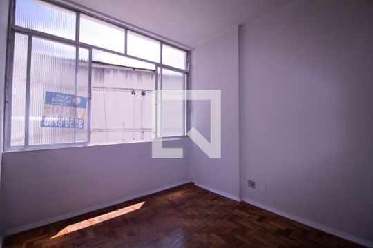 Quarto de kitnet/studio à venda com 1 quarto, 31m² em Centro, Rio de Janeiro