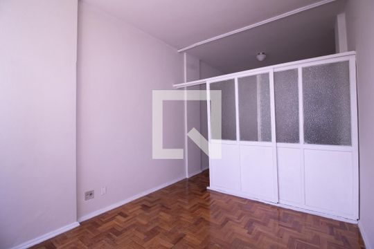 Quarto de kitnet/studio à venda com 1 quarto, 31m² em Centro, Rio de Janeiro