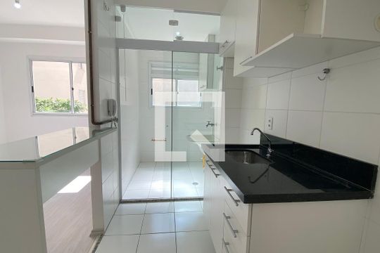 Cozinha de apartamento para alugar com 2 quartos, 51m² em Centro, Barueri