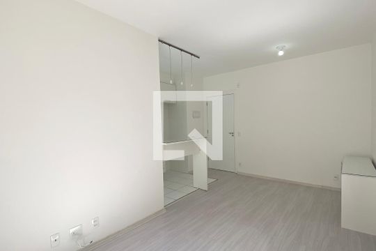 Sala de apartamento para alugar com 2 quartos, 51m² em Centro, Barueri
